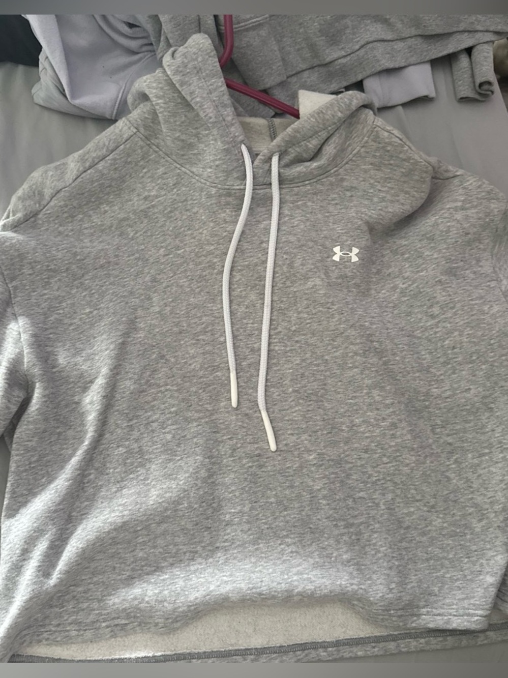 Under Armour Woman’s cropped Hoodie